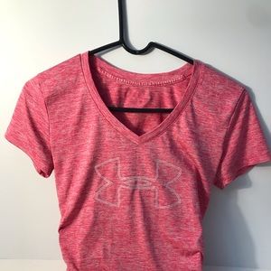 UNDER ARMOUR shirt
